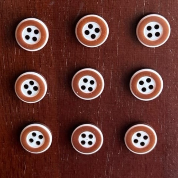 Never used buttons - Picture 3 of 3